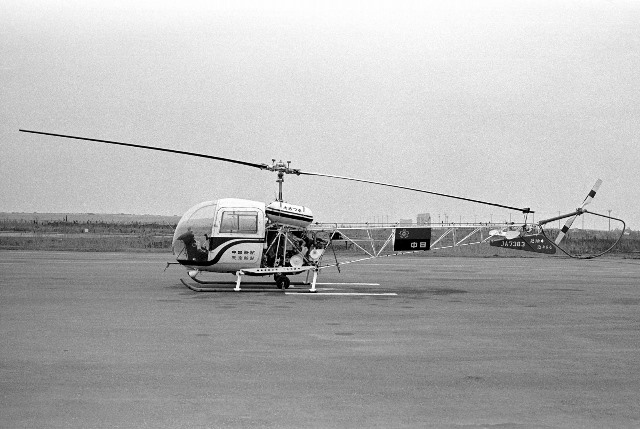 日本におけるベル4系7ヘリコプターの歴史 毎日、読売、中日